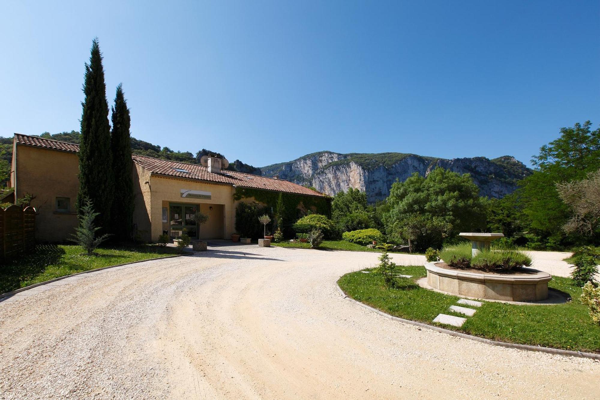 Vacanceole - Le Domaine De Chames - Pont D'Arc Vallon-Pont-d'Arc Exterior photo
